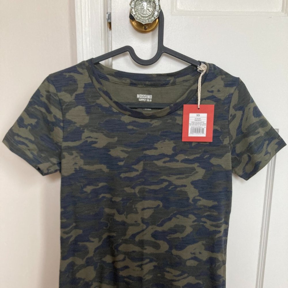 Mossimo Supply Camo Tee (NWT)